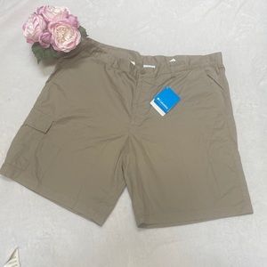 NWT COLUMBIA Size 44W Inseam 10” Red Bluff Cargo Short Tan